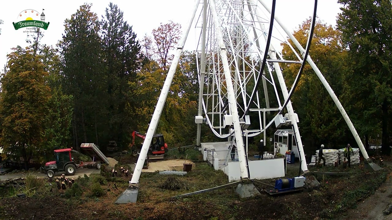 Riesenrad Abbau Tag 1 im Freizeitpark Traumland