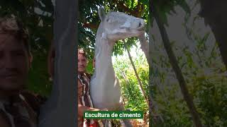 escultura de cimento