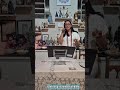 Palestra durante gira pública. Adriana Nigri