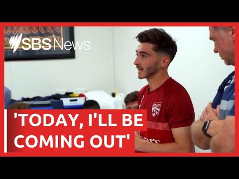 The moment footballer Josh Cavallo came out to his teammates before telling the world | SBS News