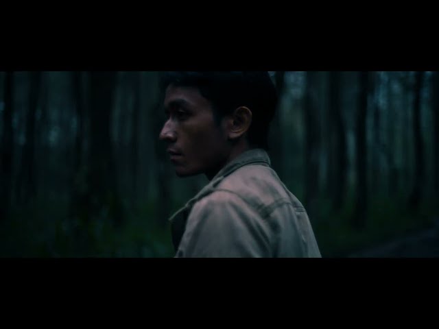 Daun Jatuh - Malang (Official Music Video) class=