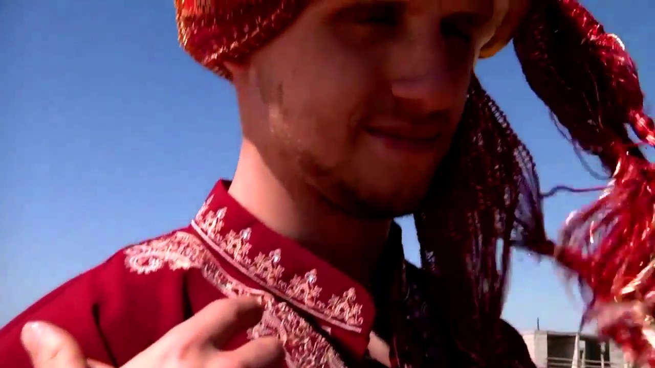 Полковник и Однополчане - Пародия на индийское кино - YouTube