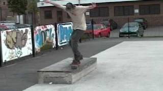 Autumn Skateboards Ian Williams Switch Boardslide2 Nosegrind