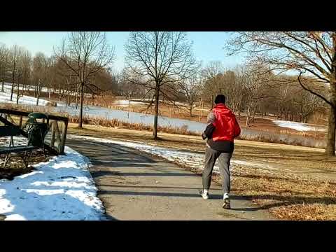 In bicicletta alla Pellerina a Torino con la neve