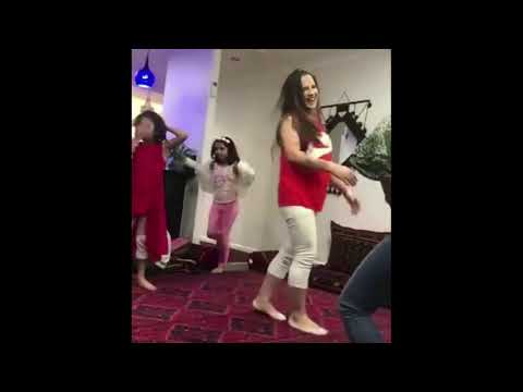 Afghan Mast Dance Bangiche رقص مقبول دختر کابل دنبوره بنگیچه