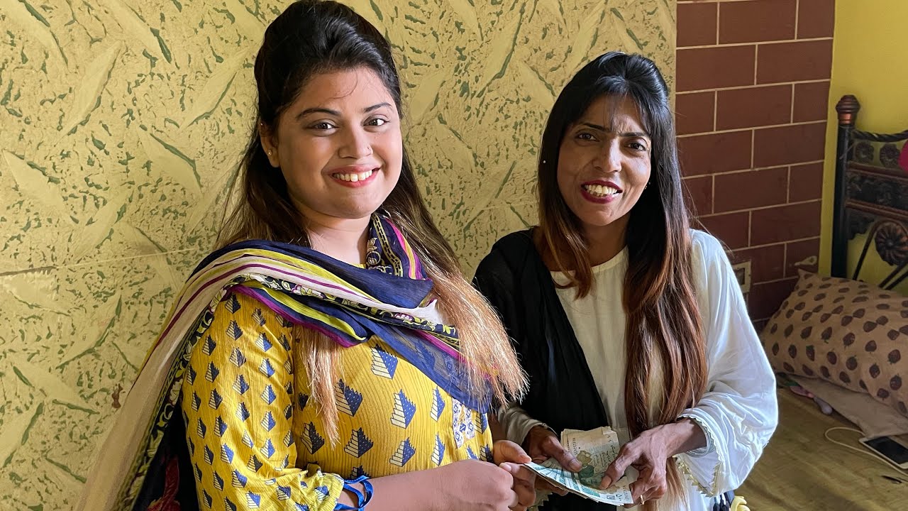 aaj pomi k pas aa ham | ham ne pomi ko kiy diya  | gopal sonia