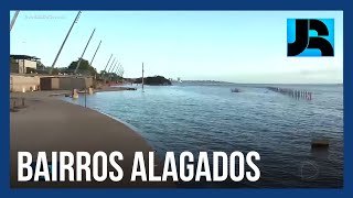 Bairros de Porto Alegre (RS) continuam alagados, e nível do Guaíba volta a subir