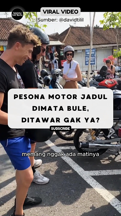 Bule Terpesona Dengan Motor Jadul Terparkir, Beli Gak Ya⁉️ #reaksibule #shorts #viralvideo
