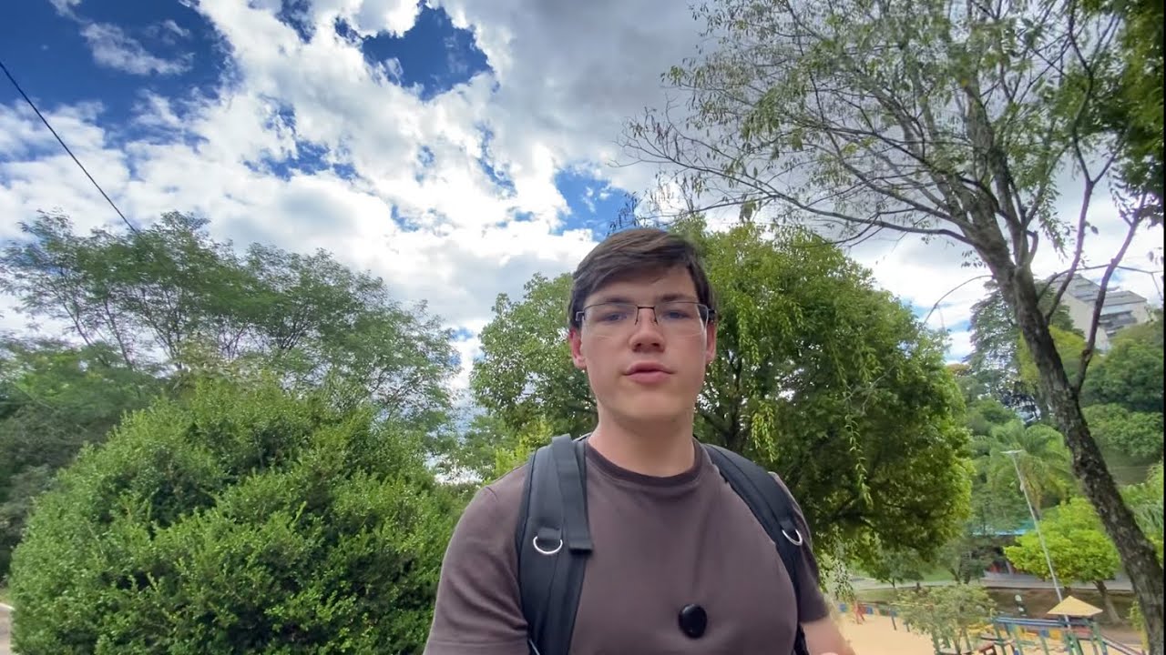 Tu só precisa plantar as flores, o restante vem naturalmente 