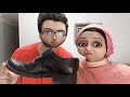 لما حد يجي البيت ويدوس بالجزمة على السجادة D 