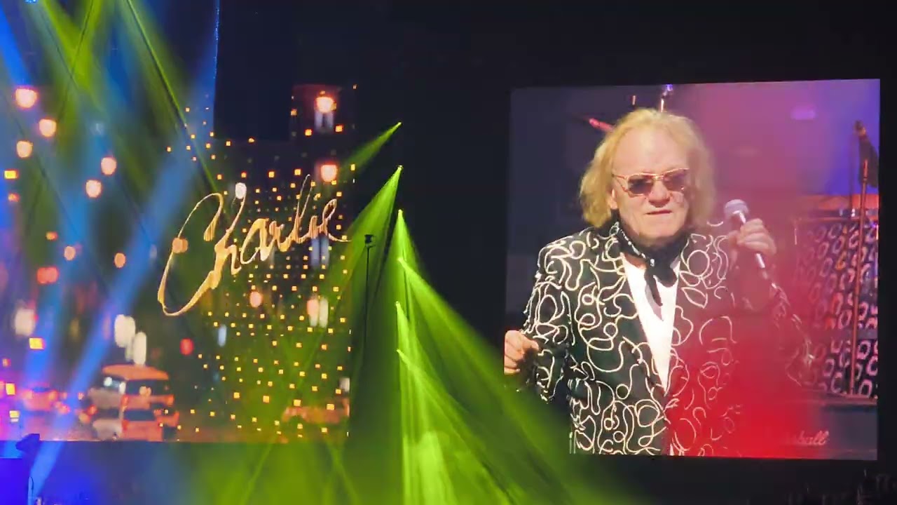 Jég dupla whiskyvel - Horváth Charlie - 2025.12.29 - Budapest - Aréna