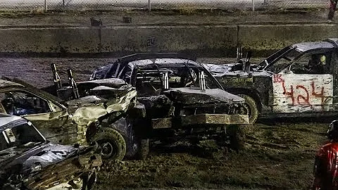 Simcoe STRAIGHT STOCK V8 Demolition Derby 2025