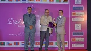 Azizi Bank Received India Empire Magazine Award In New Delhi