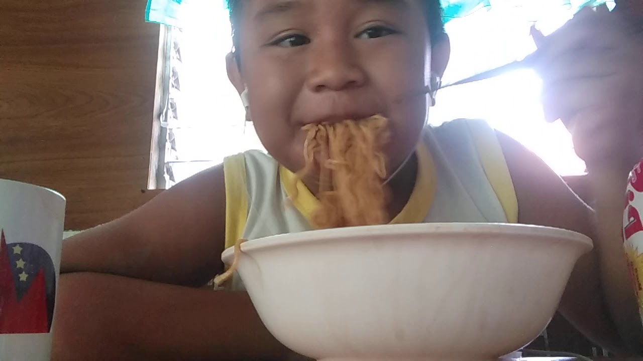 Eating Pancit Canton Super Spicy Mukbang No Talking Youtube