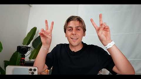 iPhone StandBy Mode: The Hidden Feature You NEED to Customize!