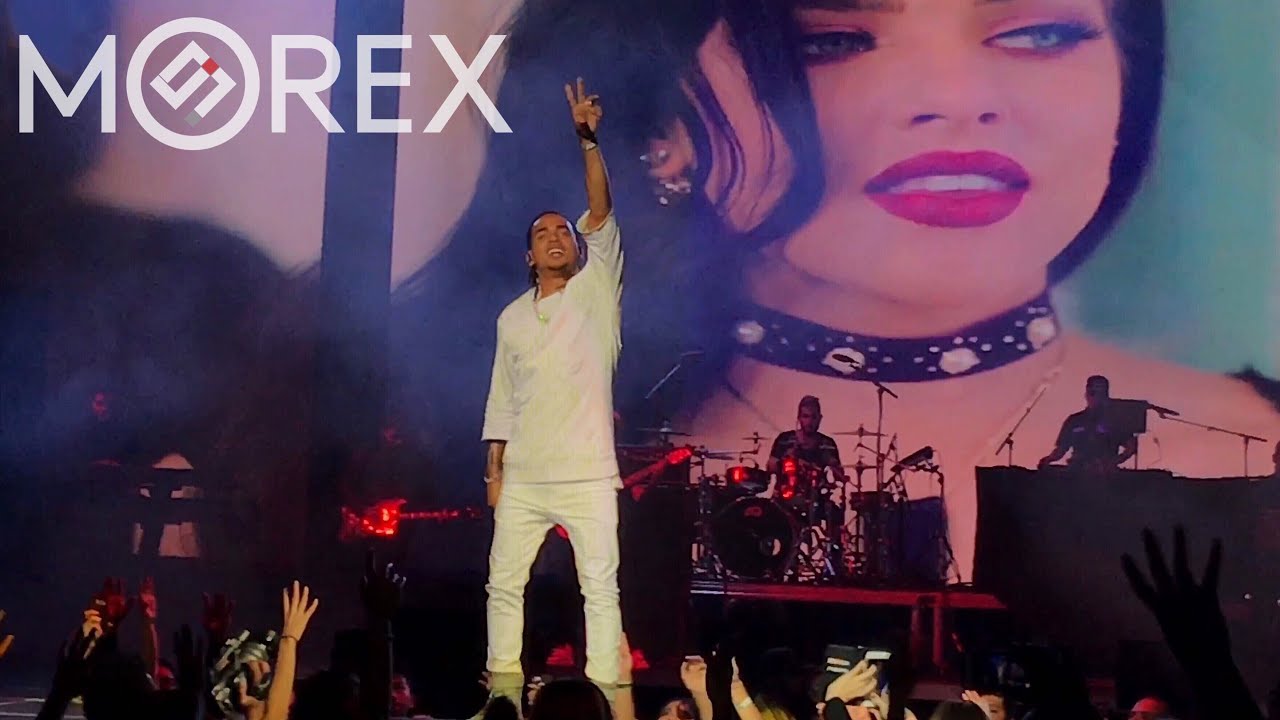 Ozuna - Escapate Conmigo (Latino Mix Live! (En Vivo) American Airlines 2017 - Dallas, TX)