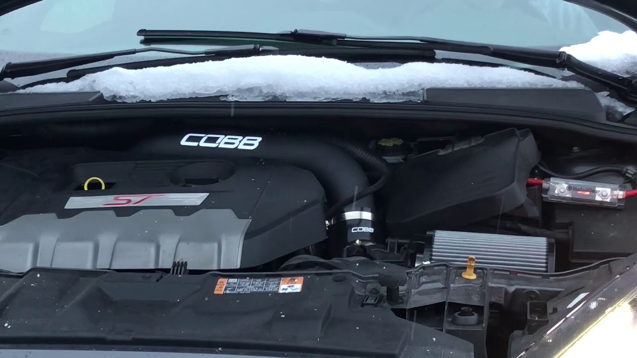 Cobb cold air intake on my Ford Focus ST - YouTube