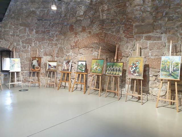 Emoții estivale - expoziție de pictură (Asociația Artiștilor Plastici din Județul Cluj)