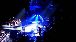 DSCF6052.MP4- Cage the Elephant with Dave Grohl on drums
