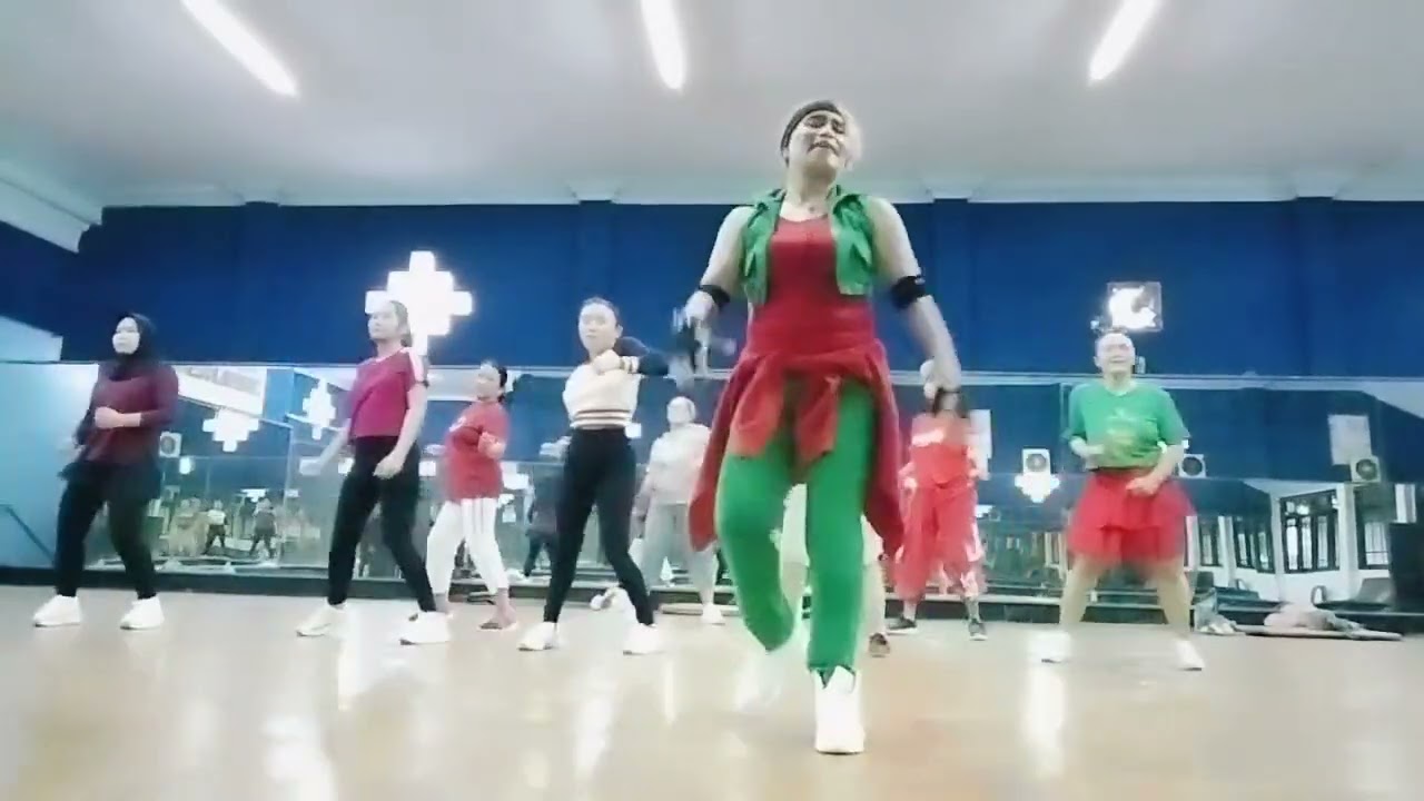 Senam n dance kreasi #Cha cha cha,,,#  setelah  Obic Ss Syanjaya PARE