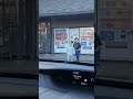 自販機で飲み物買ってる人居たからドッキリ笑 #shorts