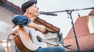 Andrius Kaniava – Tyliai pakalbėkim (LIVE @Kitokie pasikalbėjimai)