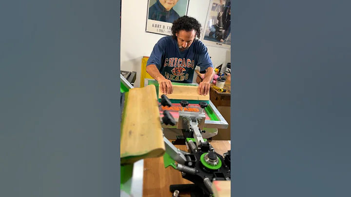 Printing my BEST DESIGN yet ✨ #art #printing #odb #screenprinting #bootleg #textileprinting #raptee