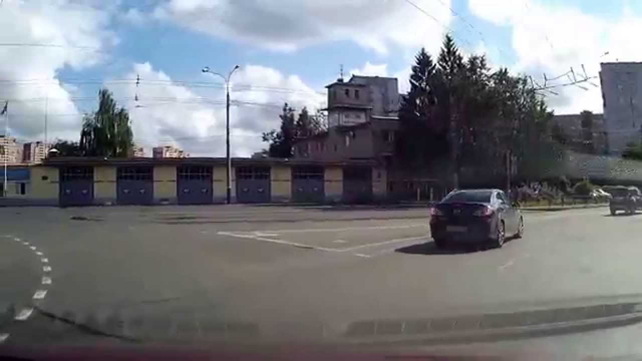 Проезд перекрестков с организованным круговым движением - YouTube