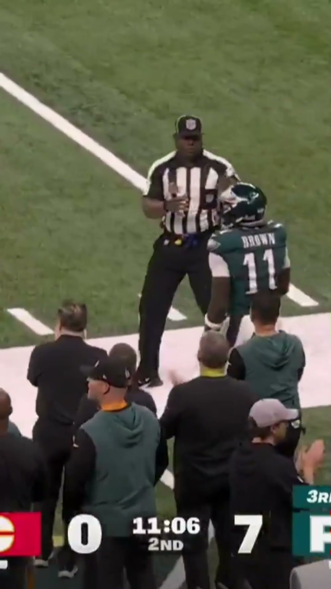 Jalen Hurts and AJ Brown are LOCKED IN in the first half ?? Eagles vs Chiefs Super Bowl Highlights