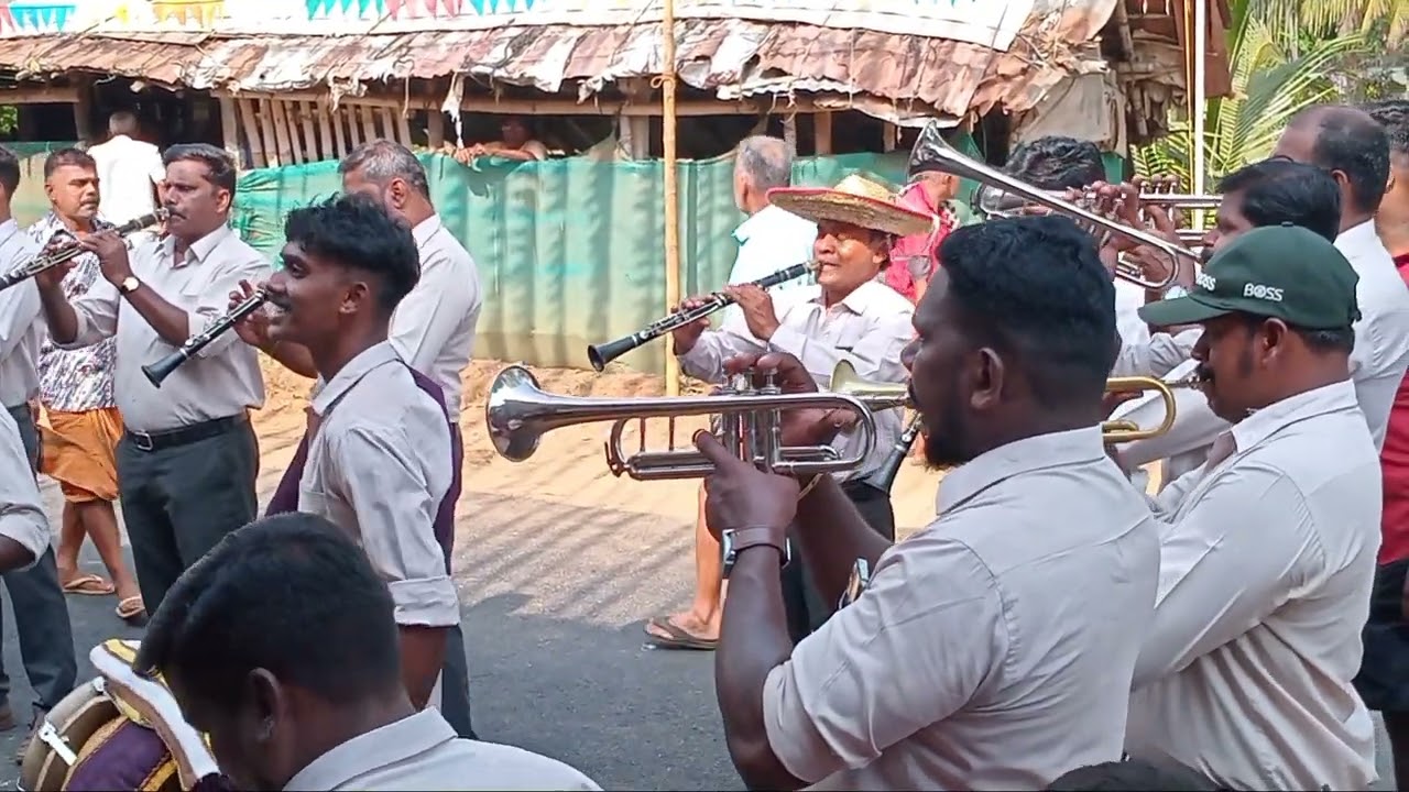 { kaliyaroad nercha (voice of paruthipra). new  voice Pala }.