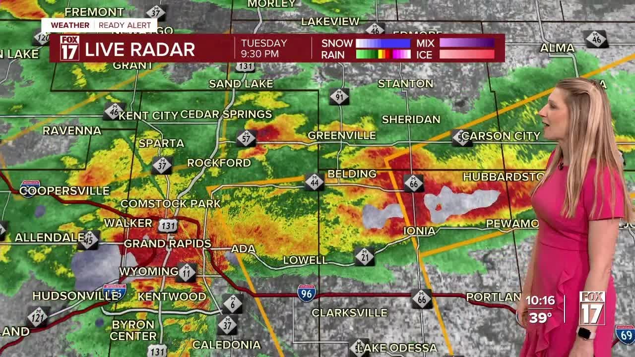 Tuesday Night Forecast: Severe storms, flooding overnight - YouTube
