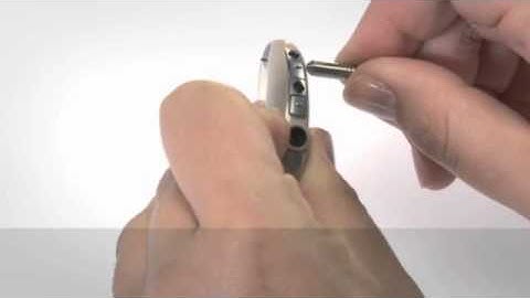 Nucleus® 6 - Remove a tamper resistant earhook