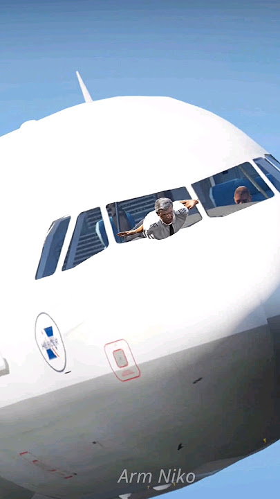 Pilot Falls From Broken Airplane Windshield In The Sea In Grand Theft Auto V