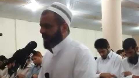 تلاوه خاشعه و مبكيه القارئ عمر عبدالله