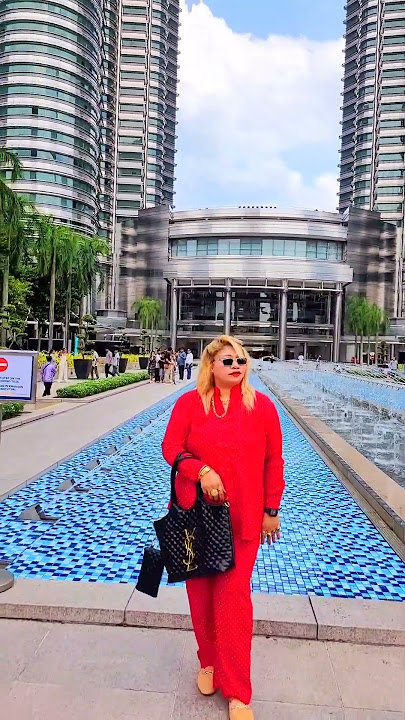 Anisa Binte Abdullah Malaysia TwinTower 💕🇱🇷