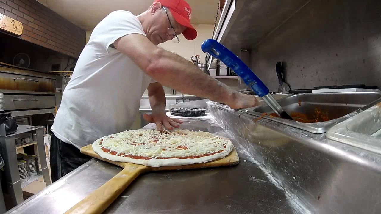 SALVATORE PIZZA YouTube