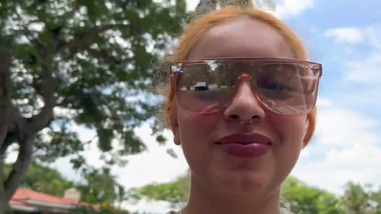 ASMR EN PÚBLICO| CASAS EN MIAMI|PAJARITOS| SOFIWI