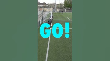 TENSE FOOTBALLER SPRINT RACE! 🏃 💨 #football #running #sprint #speed #competition #race