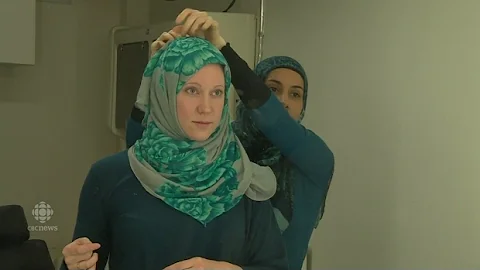 How to: Lessons in hijab wrapping for non-Muslims