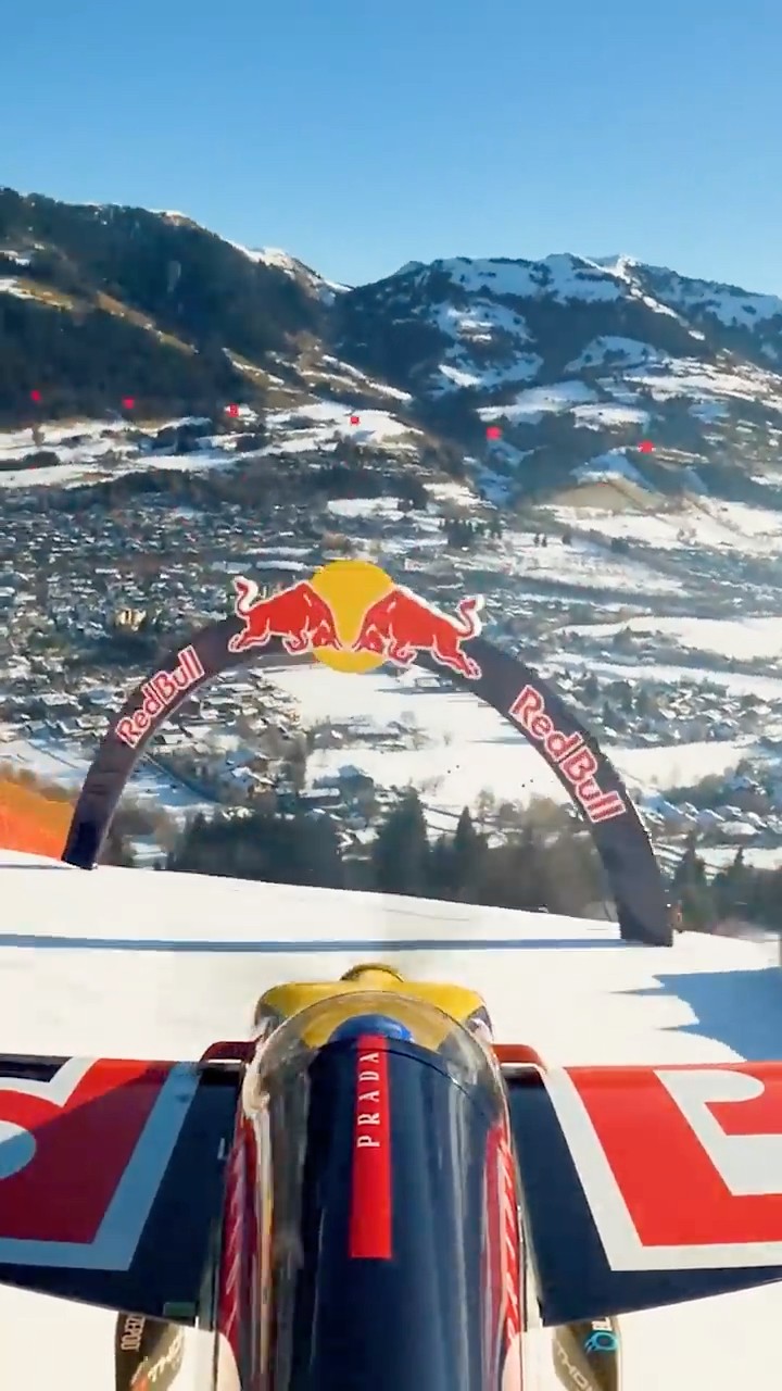 Flying Down The Steepest Ski Track ?