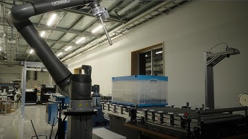 Private 5G in the smart factory: Mobile robotic arms and autonomous mobile robots (JapaneseSubtitle)