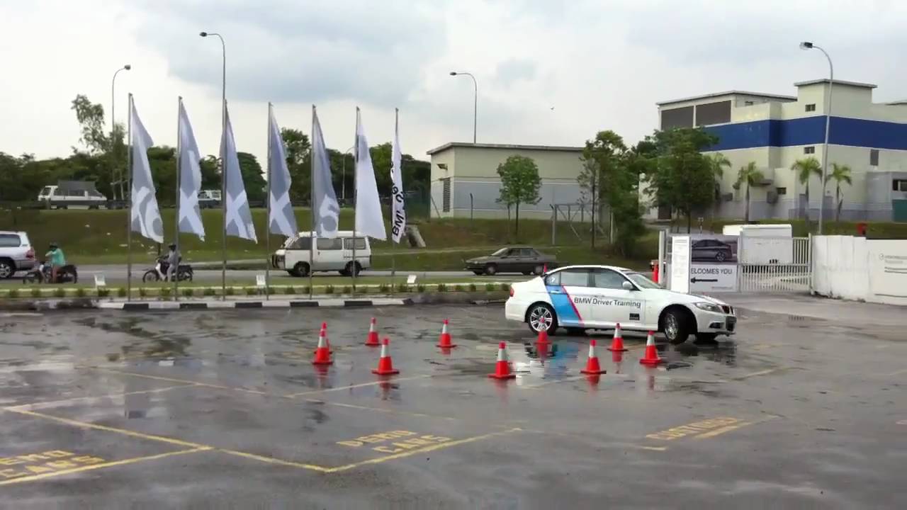 Bmw Driving Dynamics At Ab Sungai Besi Youtube