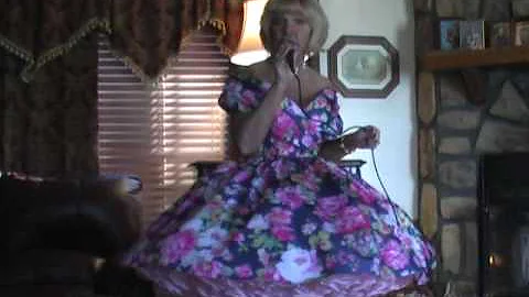 Pettilady sings Steppin Out on you.