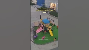 Gió lớn thổi bay cả 1 khu vui chơi trẻ em ở chung cư Hà Nội 😨 #tintuc #tainan #chungcu #thoitiet