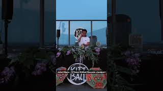Juliet Sikora feeling cute / Kittball dance at home #techhouse