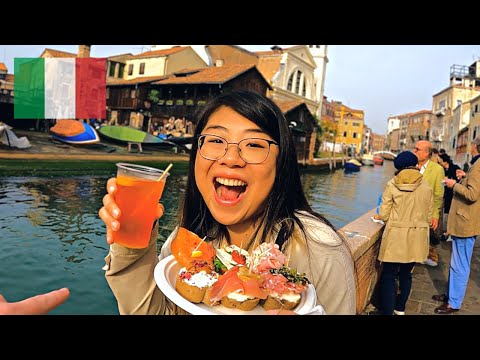 Video: Cicchetti di Venice: Makan di Bacaro