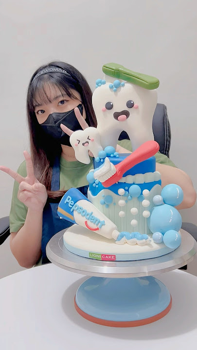 Make a cake using toothpaste?? #cake #cakedecorating #birthdaycake #lionicake