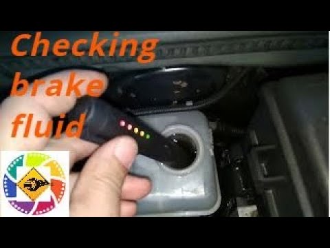 Проверка и замена тормозной жидкости --- Checking and replacing brake