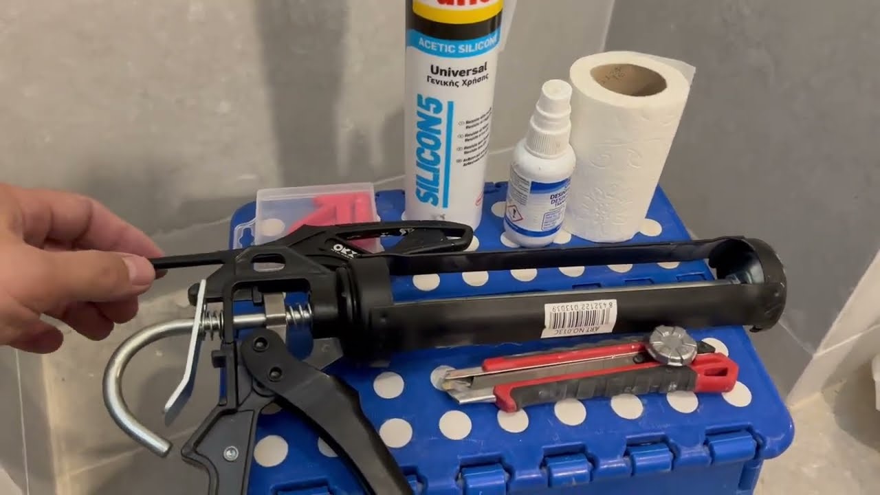 Делаем  АККУРАТНЫЙ ШОВ. Этот ШПАТЕЛЬ все ИСПРАВИТ