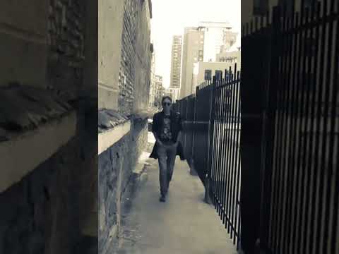 С музыкой по жизни. Новая звезда новой эпохи #енотт #shorts подписывайтесь на канал